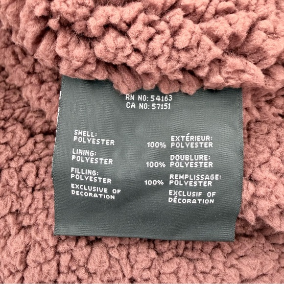 Andrew Marc Women's Valencia Water Resistant Faux Shearling Lined Puffer Jacket - Picture 10 of 10